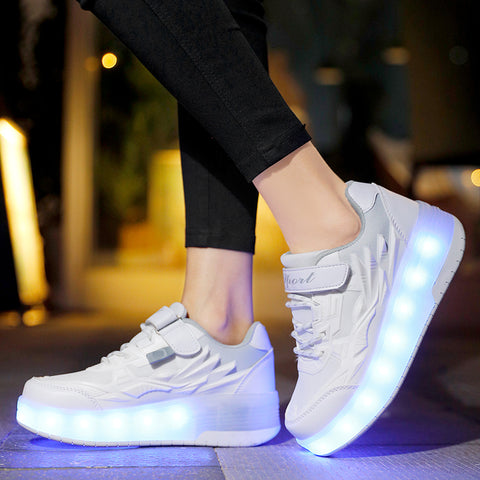 Universal trend casual shoes for boys and girls casual running shoes with lights for students detachable roller skates